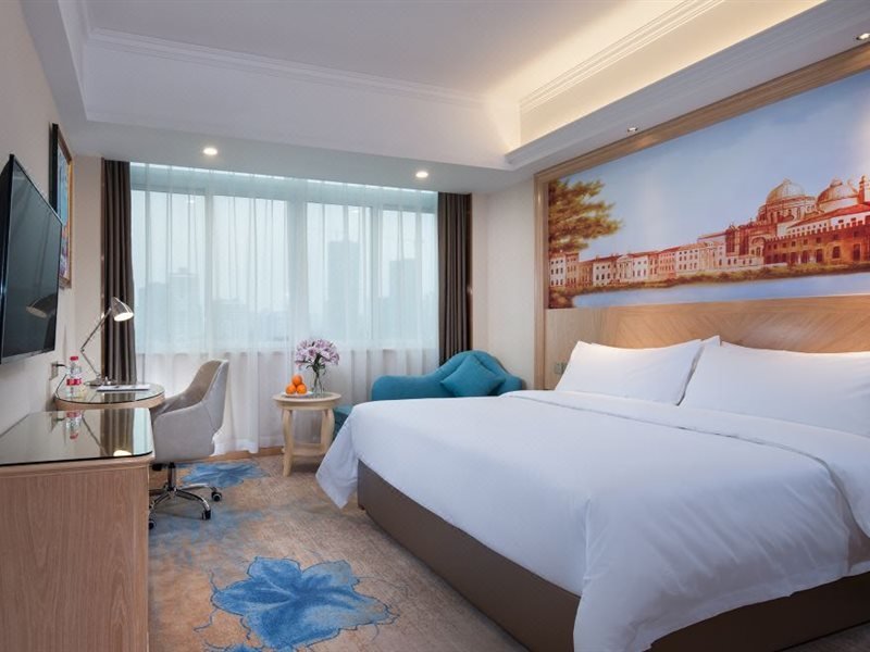 Чунцин: Vienna Hotel (Chongqing West Railway Station Baguocheng)