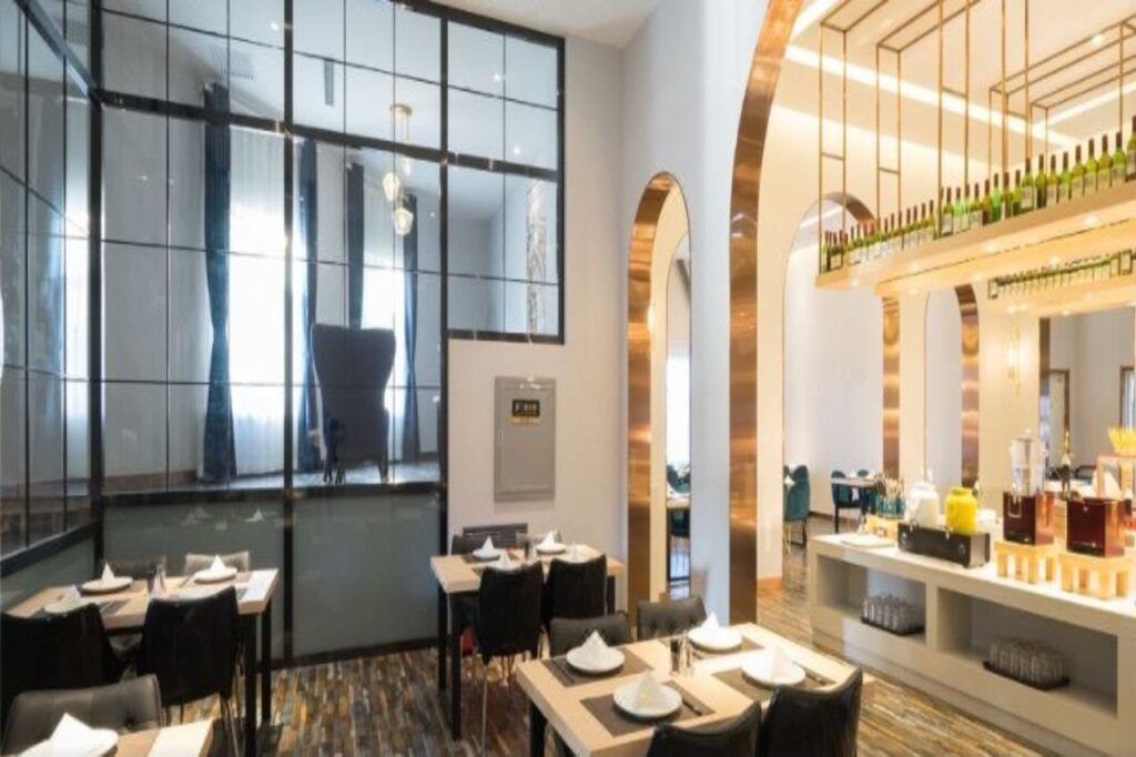Пекин: At Mlily Hotel