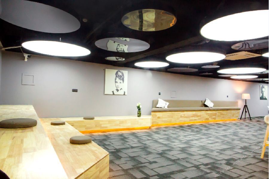 Пекин: Zsmart Hotel (Beijing West Railway Station North Square)