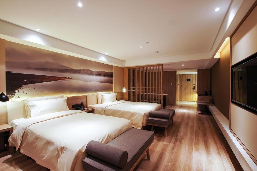 Харбин: Vienna Hotel (Harbin High-speed Railway Wanda Plaza)