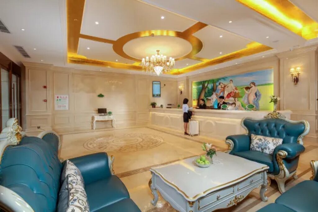 Чэнду: Vienna Hotel（Chengdu University of Petroleum Subway Station）