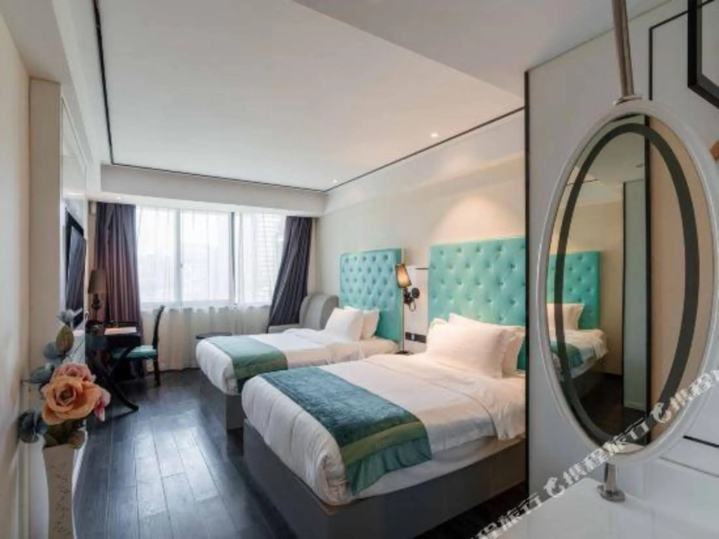 Чунцин: Bi'an Fengqing Hotel (Chongqing Jiefangbei Hongyadong Branch)