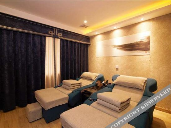 Чанша: Vienna International Hotel (Changsha South High-speed Railway Station Sports New City)