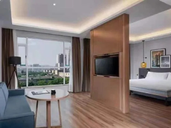 Чанша: Vienna International Hotel (Changsha South High-speed Railway Station Sports New City)
