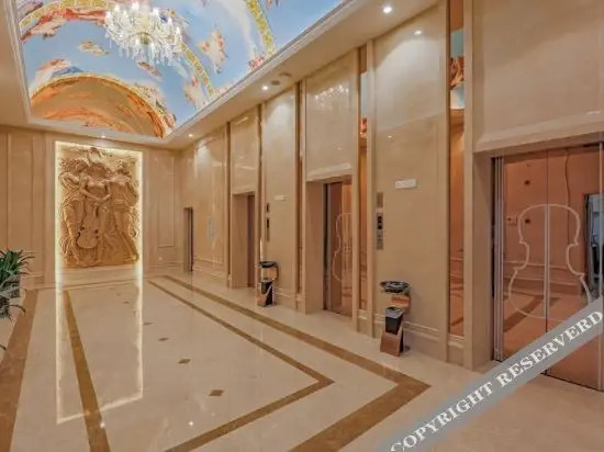 Чанша: Vienna International Hotel (Changsha South High-speed Railway Station Sports New City)