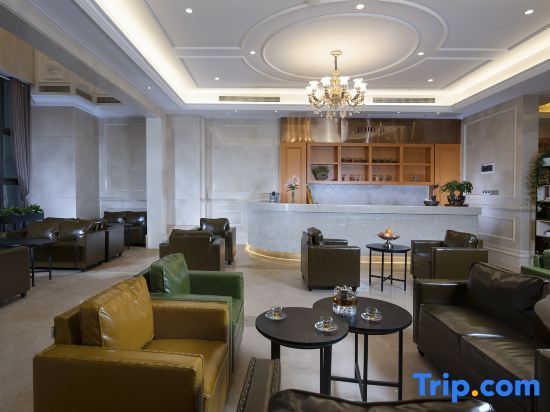 Йиян: Vienna International Hotel (Yiyang Ziyang Center)