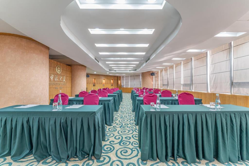 Баодин: Baoding Zhong Yin Hotel