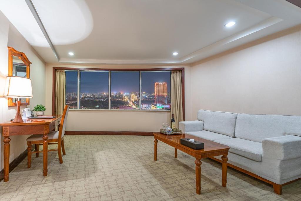 Баодин: Baoding Zhong Yin Hotel