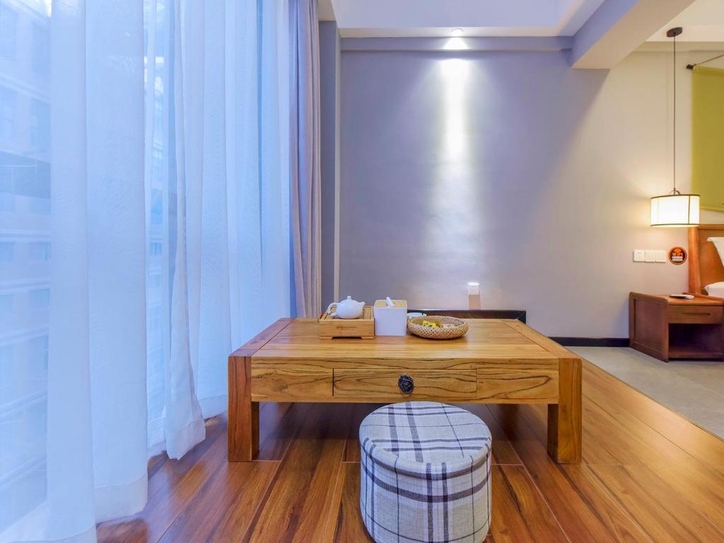 Чунцин: Chongqing Ouranjian Lake View Guesthouse