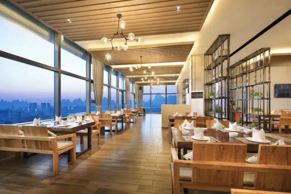 Гуйлинь: Venus Royal Hotel (Guilin Elephant Trunk Hill, Two Rivers and Four Lakes Branch)