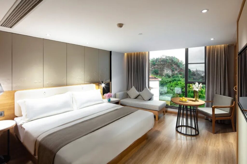 Гуйлинь: Venus Royal Hotel (Guilin Elephant Trunk Hill, Two Rivers and Four Lakes Branch)