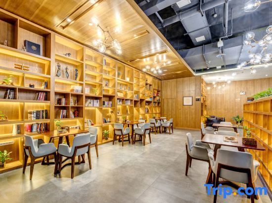 Аньян: James Joyce Coffetel