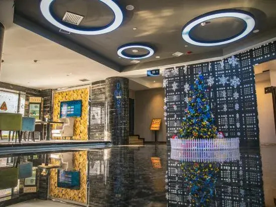 Харбин: Huayi Oriental Hotel (Harbin Central Street Subway Station Harbin Station)