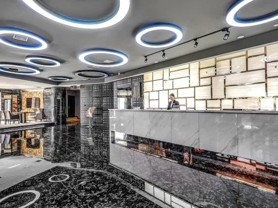 Харбин: Huayi Oriental Hotel (Harbin Central Street Subway Station Harbin Station)