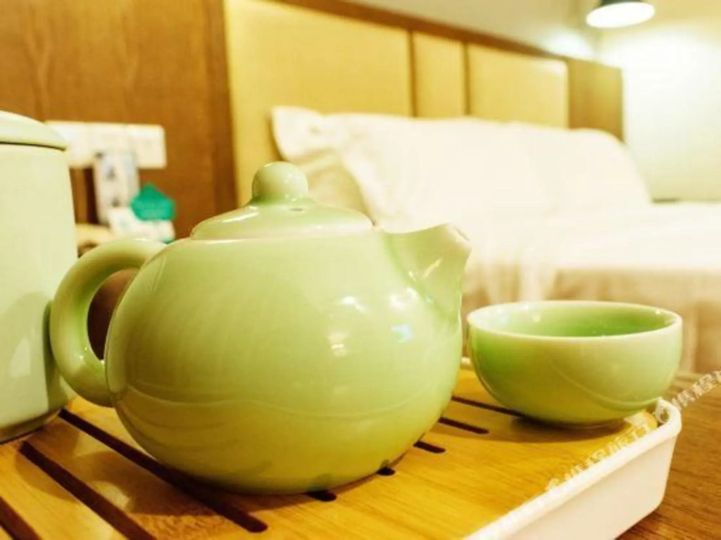 Чунцин: Brother Hotel (Chongqing Bagongli Used Car Trading Market)