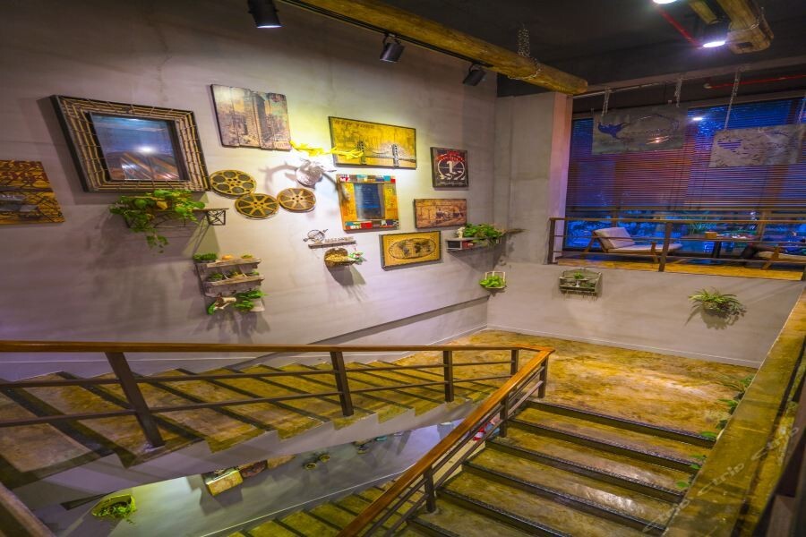 Фучжоу: Weaver Hotel & Condo