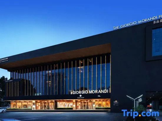 Линьи: Giorgio Morandi Hotels