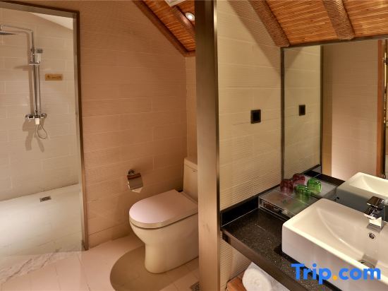 Чжэнчжоу: The Serene House (Zhengzhou CBD Convention & Exhibition Center Weilai North Road)