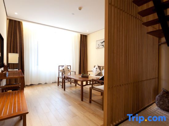 Чжэнчжоу: The Serene House (Zhengzhou CBD Convention & Exhibition Center Weilai North Road)