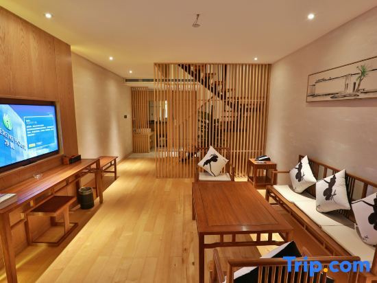 Чжэнчжоу: The Serene House (Zhengzhou CBD Convention & Exhibition Center Weilai North Road)