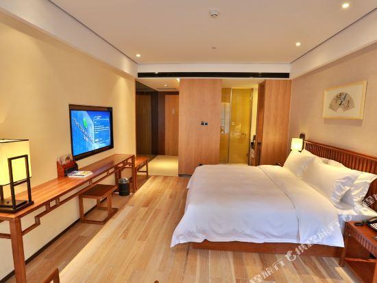 Чжэнчжоу: The Serene House (Zhengzhou CBD Convention & Exhibition Center Weilai North Road)