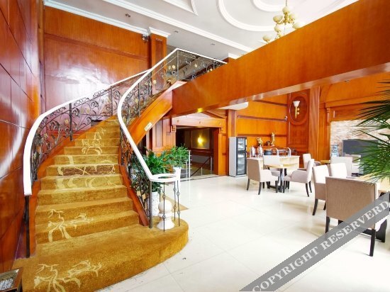 Ибинь: Yueliang Bandao Business Hotel