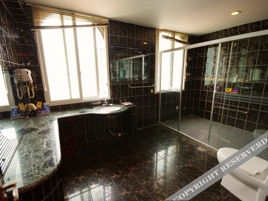 Ибинь: Yueliang Bandao Business Hotel
