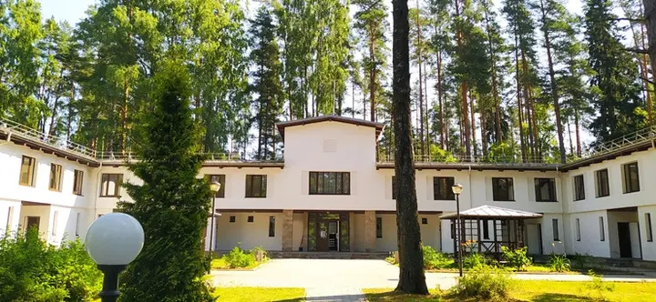 Зеленогорск: Kurortnyj otel' "Arhitektura zdorov'ja"