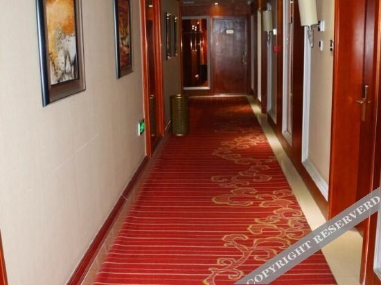 Баоцзи: HRMS Hotel