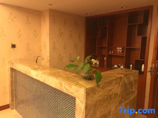 Аньцин: Jinrui Gujing Hotel