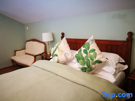 Ваньнин: Happy Time Youth's Party Resort Hotel