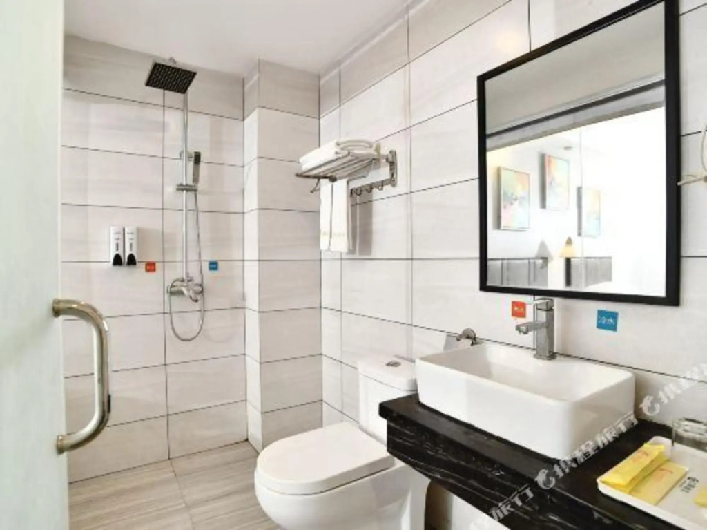 Янгиианг: HUIFENGHOTEL