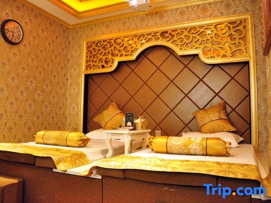 Чунцин: Yun Hu International Hotel (Chongqing South High-speed Railway Station Liangping)