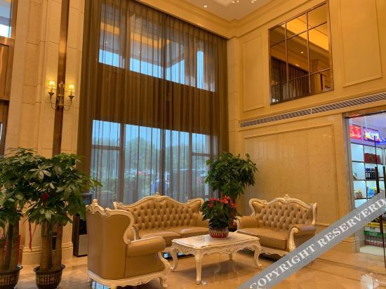 Чанша: Vienna International Hotel (Changsha University Town)