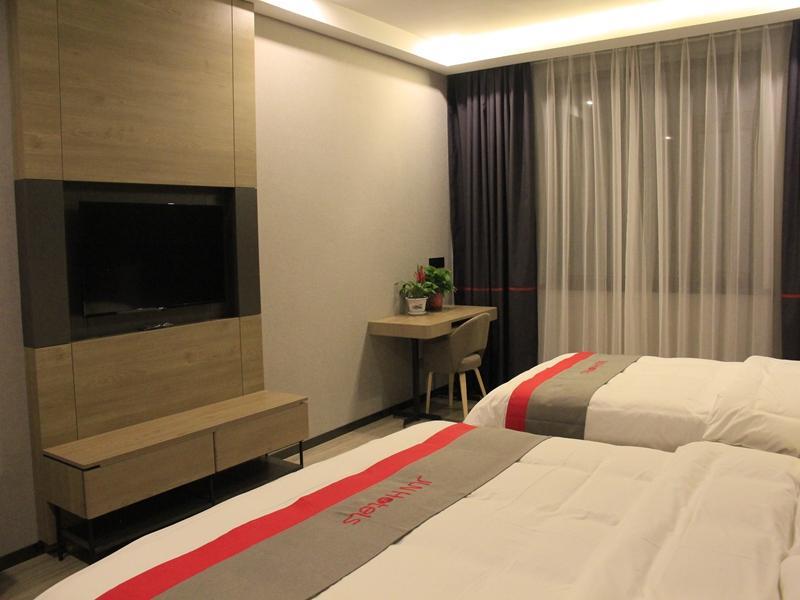 Шэньян: Jun Hotel Liaoning Shenyang Hunnan District Taoxian Airport