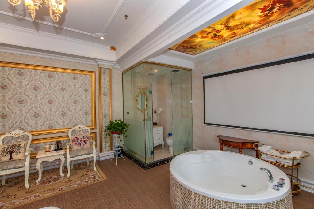 Ухань: ZMAX Hotels Wuhan Hanjiang Road Pedestrian Xuangong