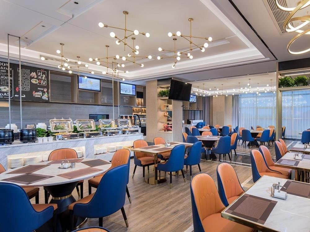 Наньнин: Kyriad Hotel Nanning Shishan Park