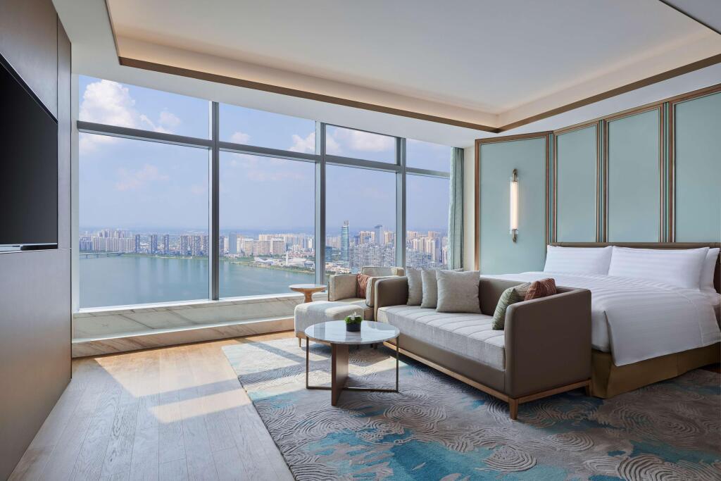 Чанша: Hilton Changsha Riverside