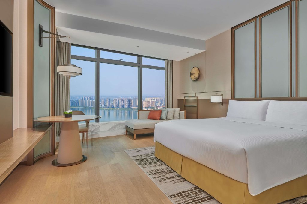 Чанша: Hilton Changsha Riverside