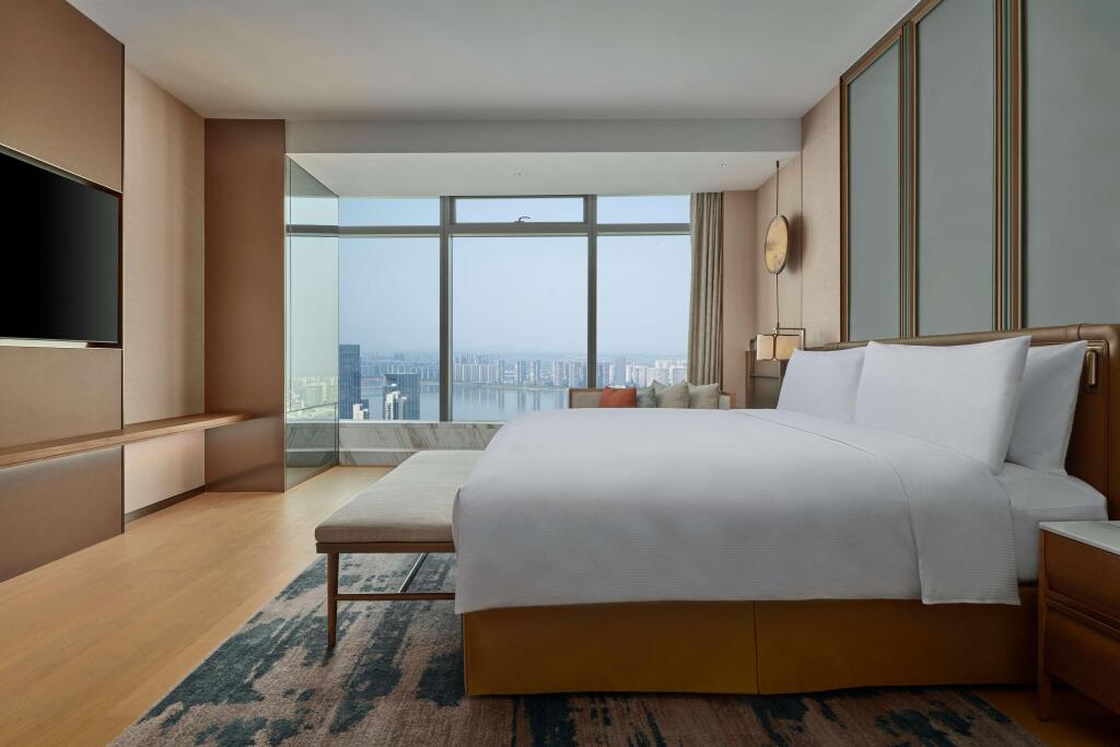 Чанша: Hilton Changsha Riverside