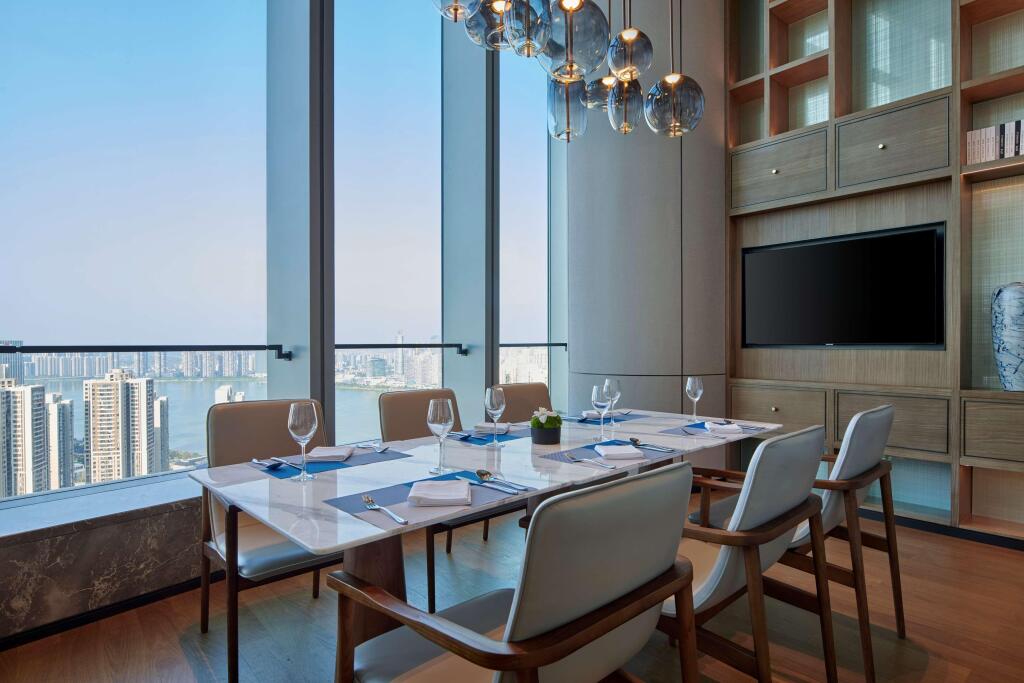 Чанша: Hilton Changsha Riverside