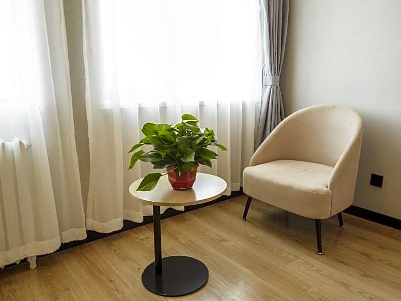 Таншань: Green Tree Inn Hebei Tangshan Normal University