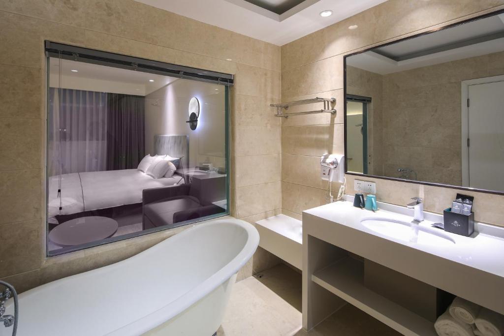 Шанхай: Magnolia Hotel Shanghai Xintiandi Branch