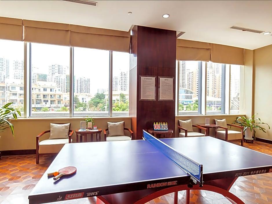 Бэйхай: New Century Grand Hotel Beihai Jinchang