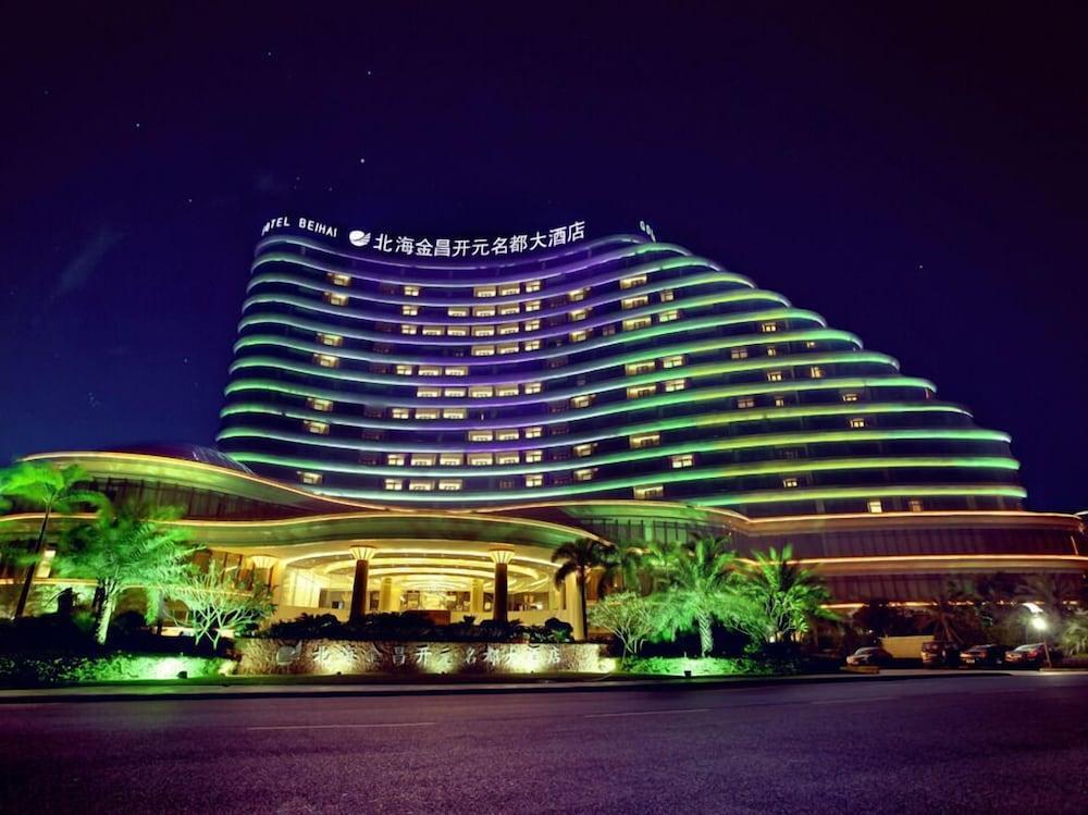 Бэйхай: New Century Grand Hotel Beihai Jinchang