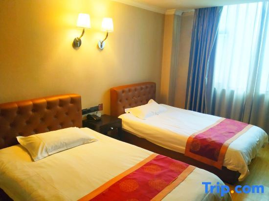 Линьи: Linyi Rujia Business Hotel