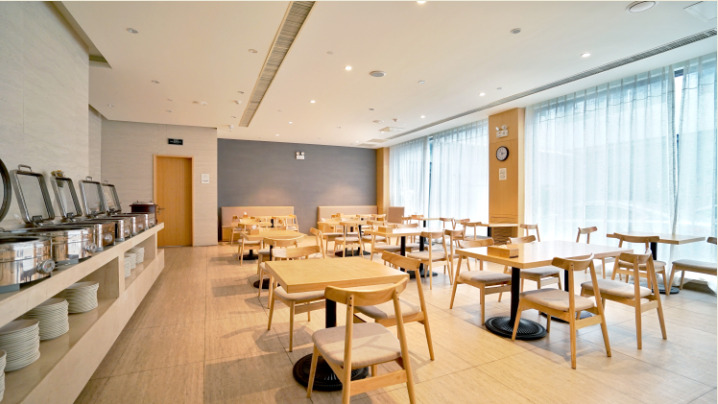 Яньтай: Ji Hotel Yantai Binhai Plaza