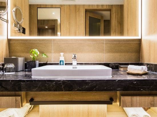 Циндао: Atour Hotel (Qingdao May Fourth Square Yunxiao Road)