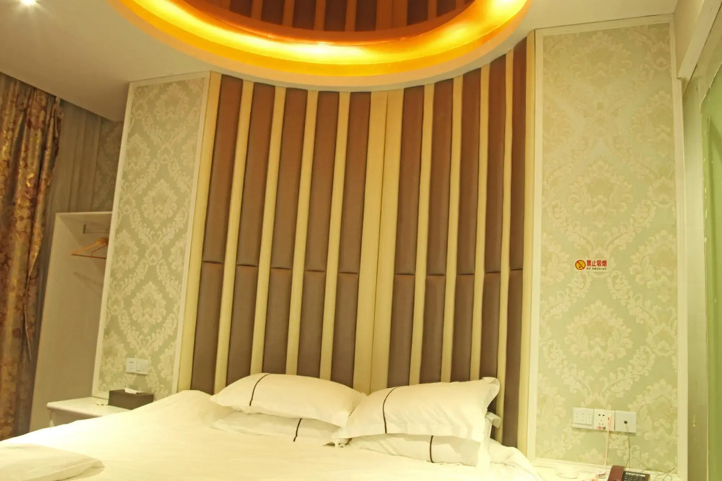 Тайчжоу: Wogo Pleaself Hotel Xianju Bus Station