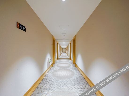 Янгиианг: Ji Hotel Yangjiang Bus Terminal